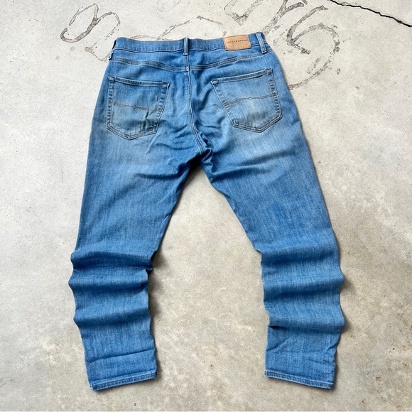 Lucky Brand Men's Distressed Blue Slim Straight Leg Jeans - Picture 9 of 12